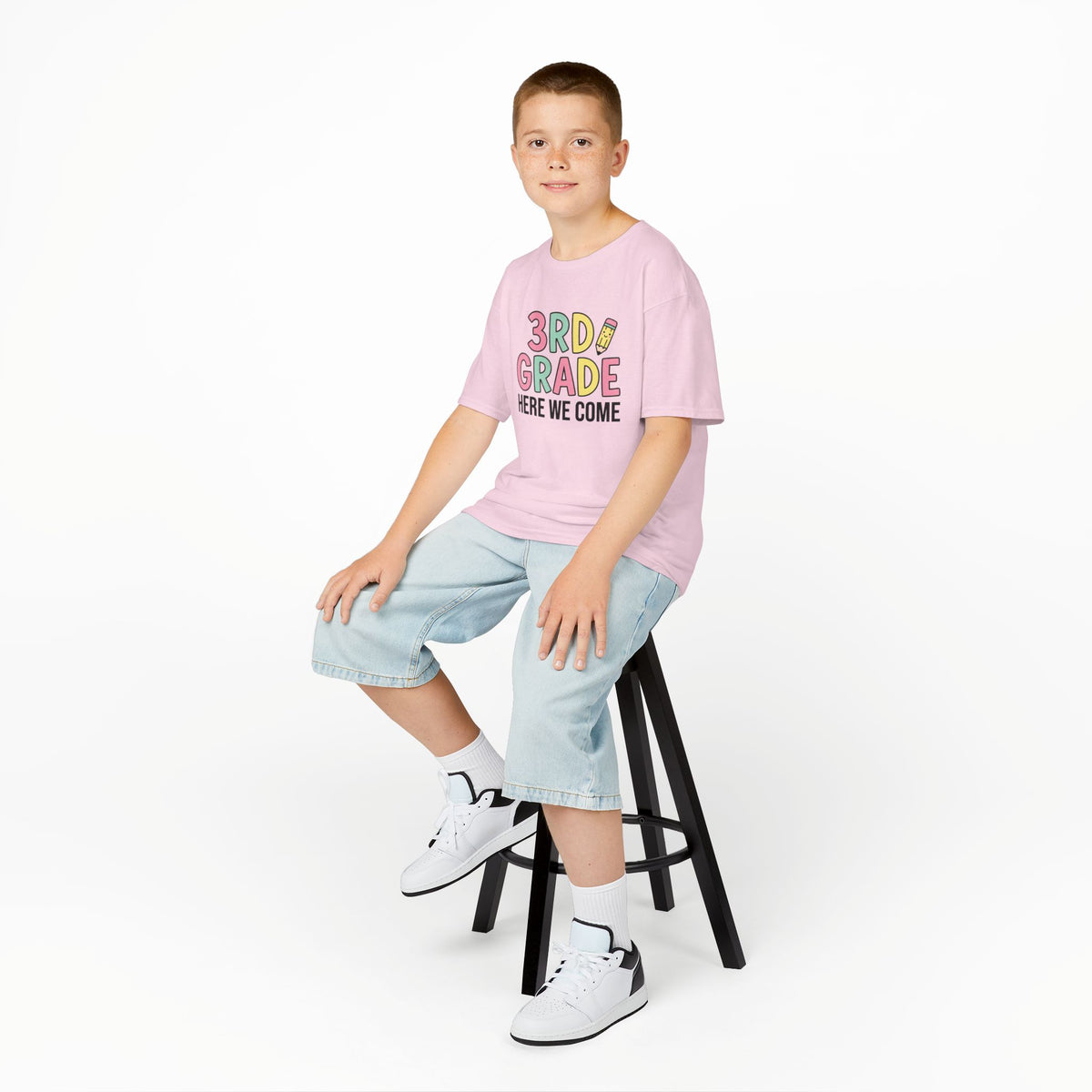 3rd Grade Here We Come Kids T‑Shirt — Back to School Cute Pencil Design