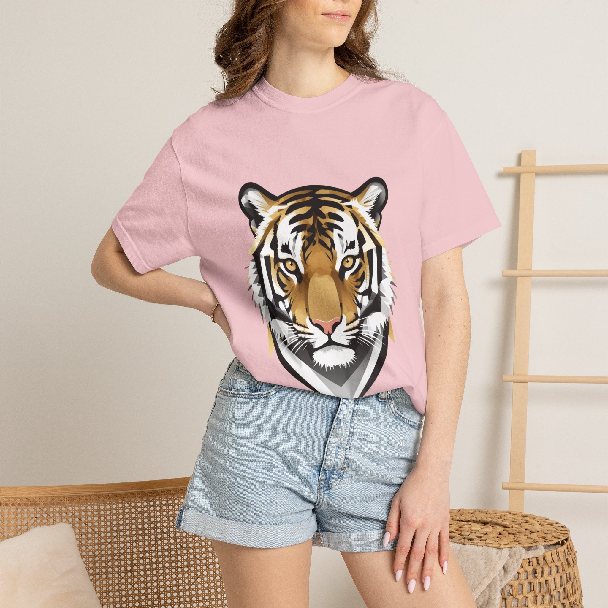 Tiger Head Graphic T-Shirt — Bold Wildlife Tee for Men & Women
