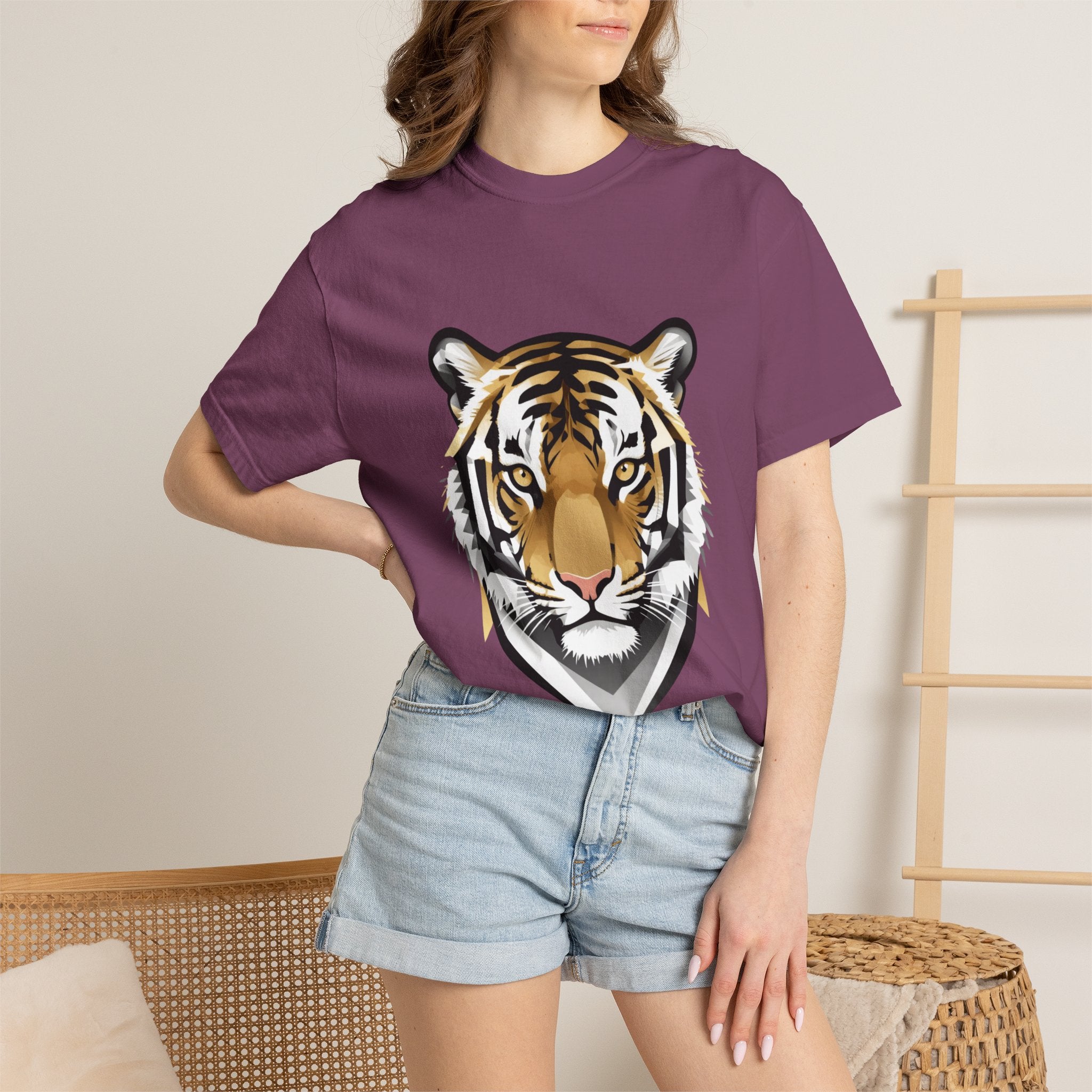 Tiger Head Graphic T-Shirt — Bold Wildlife Tee for Men & Women